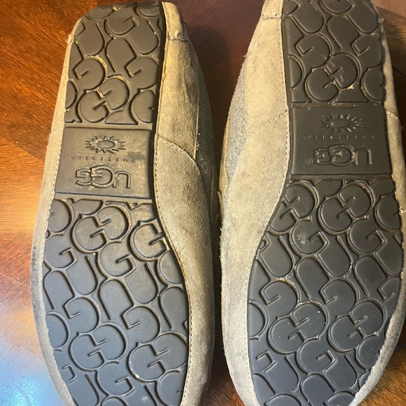 Ugg Ascot slippers - Gray size 13. Good condition - Picture 4 of 5